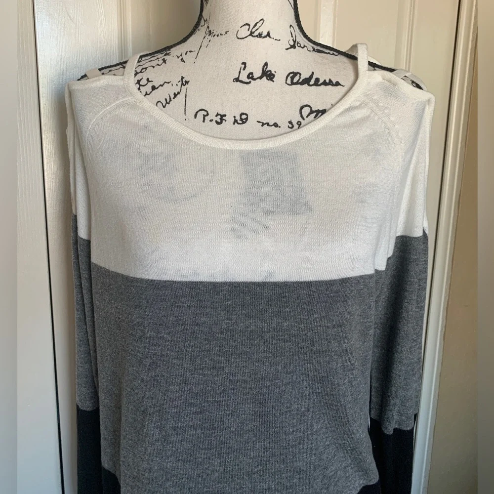 New York & Company Color Block Cold Shoulder Sweater